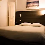Althea - Piscine Et Sauna Hotel