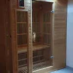 Althea - Piscine Et Sauna 2* Béziers