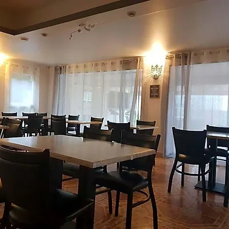 Hotell Althea - Piscine Et Sauna 2*
