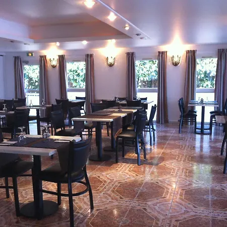 Hotel Althea - Piscine Et Sauna 2*