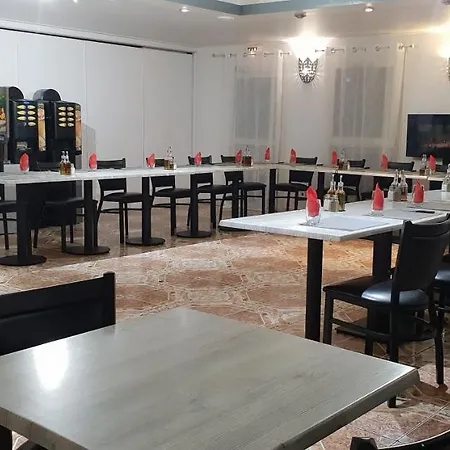 酒店 Althea - Piscine Et Sauna 贝济耶