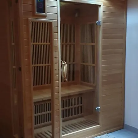 Althea - Piscine Et Sauna 2* Béziers