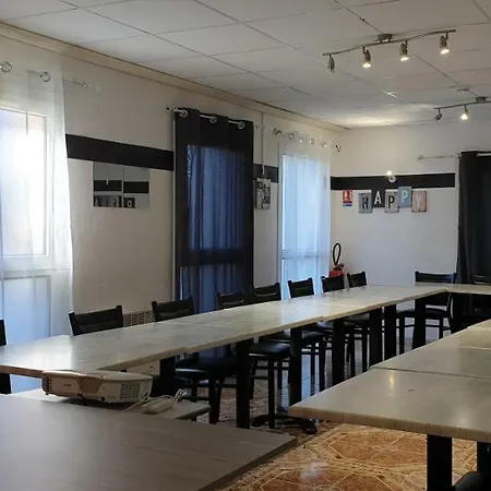 Althea - Piscine Et Sauna 2* Béziers