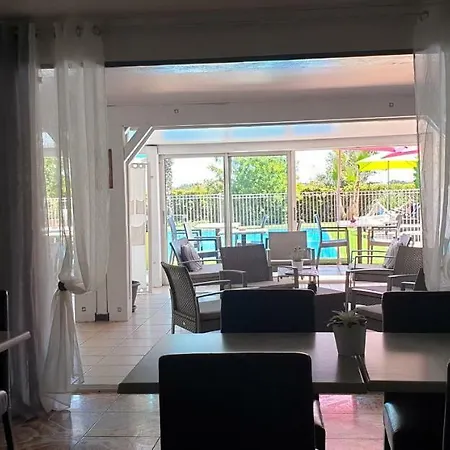 Althea - Piscine Et Sauna 酒店 贝济耶